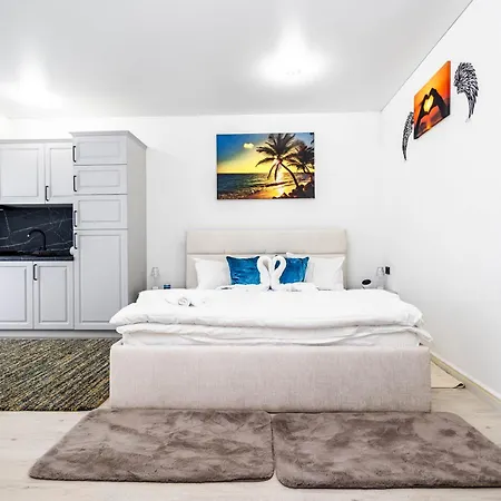 Apartment White Titanic Navodari