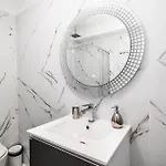 White Titanic -luxury Turism 3* Năvodari
