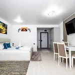 White Titanic -luxury Turism Appart hôtel