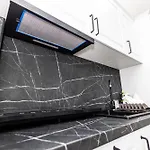 Apartmanhotel White Titanic -luxury Turism