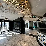 Apartmanhotel White Titanic -luxury Turism 3*