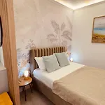 White Titanic -luxury Turism