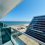 White Titanic -luxury Turism 3* Năvodari