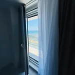 White Titanic -luxury Turism Apart Otel Navodari
