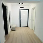 White Titanic -luxury Turism Apartmanhotel Năvodari