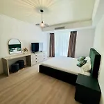 White Titanic -luxury Turism 3* Năvodari