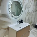 White Titanic -luxury Turism Apartmanhotel Năvodari
