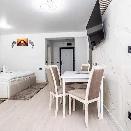 White Titanic -luxury Turism 3* Năvodari