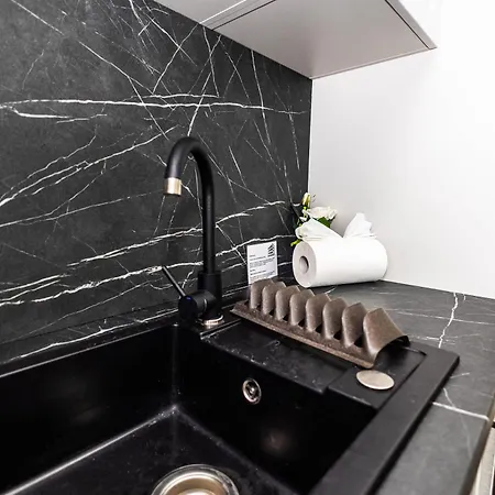 White Titanic -luxury Turism