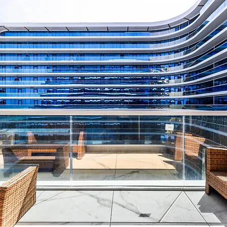 White Titanic -luxury Turism Apartahotel 3*