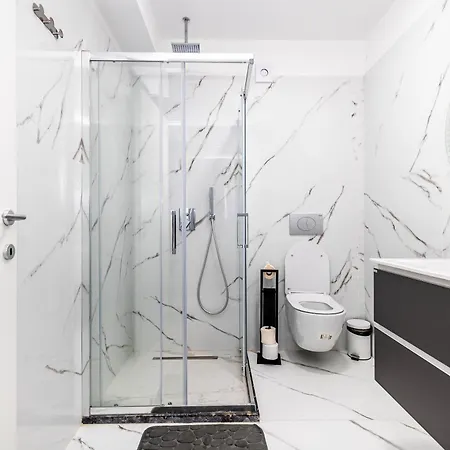 Apartahotel White Titanic -luxury Turism