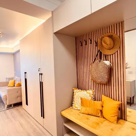 White Titanic -luxury Turism Năvodari