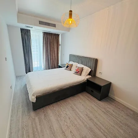 White Titanic -luxury Turism Năvodari