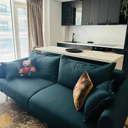 White Titanic -luxury Turism Apartahotel Năvodari