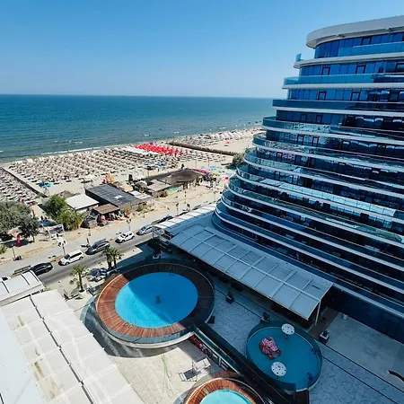 Aparthotel White Titanic -luxury Turism