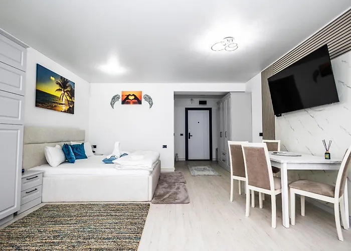 White Titanic -luxury Turism Aparthotel