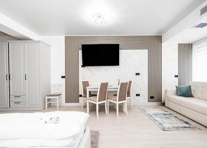 White Titanic -luxury Turism Aparthotel