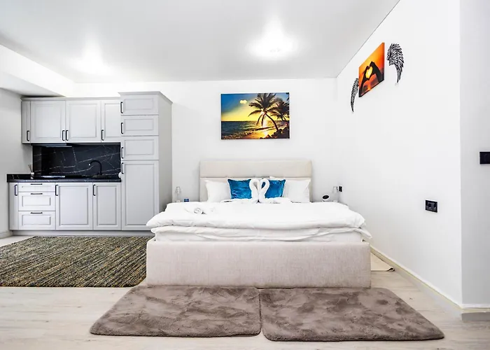 Aparthotel White Titanic -luxury Turism Navodari