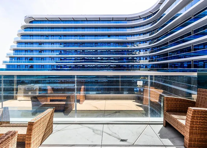 White Titanic -luxury Turism Aparthotel 3*