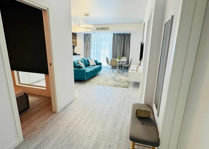 White Titanic -luxury Turism Aparthotel 3*