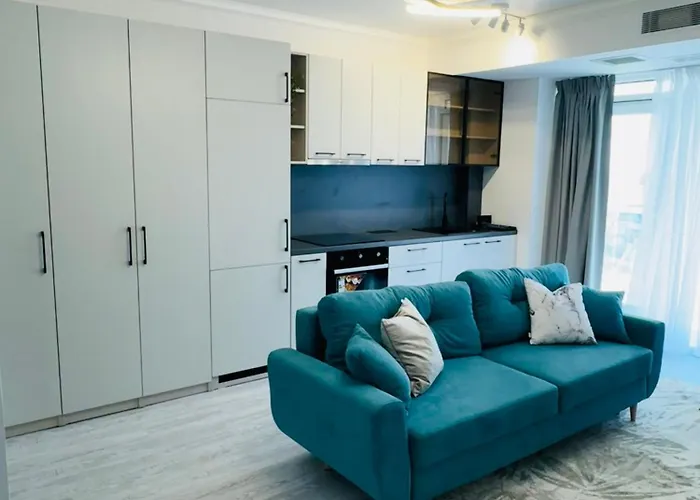 White Titanic -luxury Turism 3*