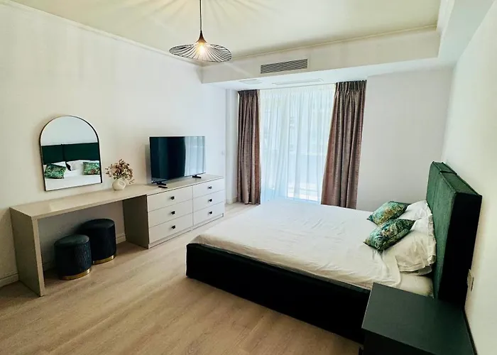 White Titanic -luxury Turism 3* Navodari