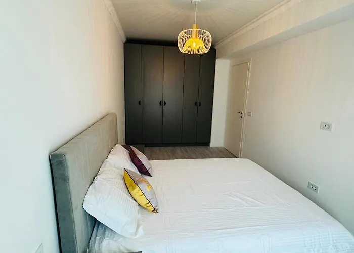 Aparthotel White Titanic -luxury Turism Navodari