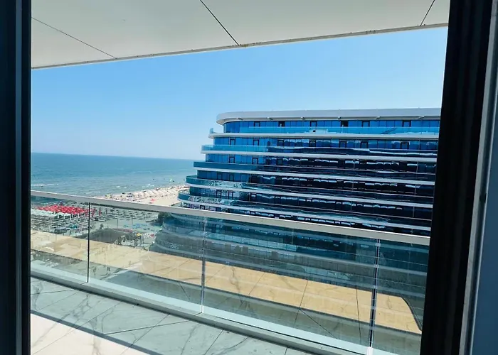 Aparthotel White Titanic -luxury Turism Navodari