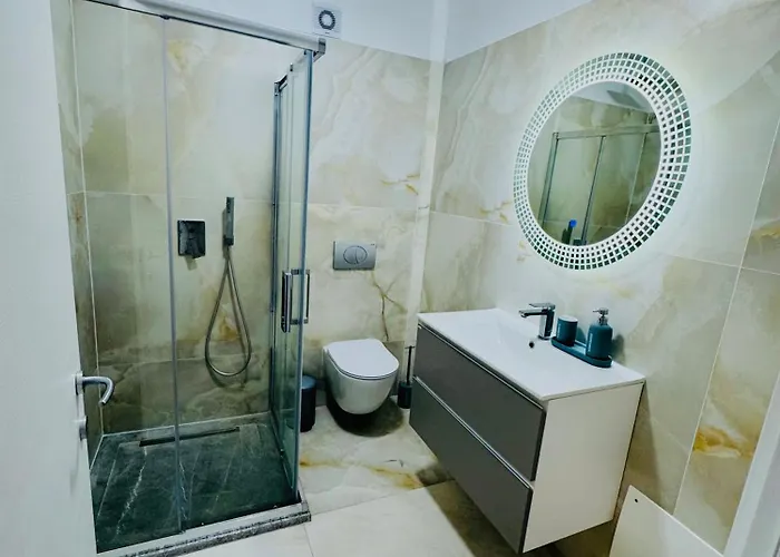 Aparthotel White Titanic -luxury Turism Navodari