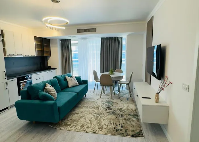 Aparthotel White Titanic -luxury Turism Navodari